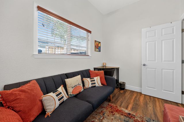 219 Persifer St, Folsom, CA 95630