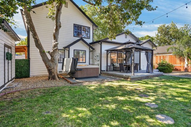 219 Persifer St, Folsom, CA 95630