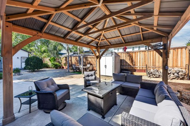 219 Persifer St, Folsom, CA 95630