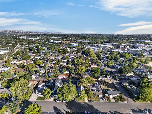 219 Persifer St, Folsom, CA 95630