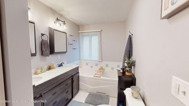 52 Mansion Street, Coxsackie, NY 12051