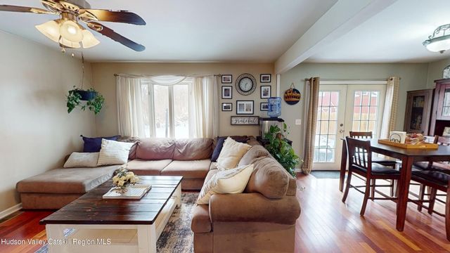 52 Mansion Street, Coxsackie, NY 12051