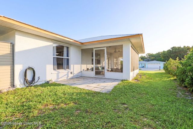 9931 Oak Street, Sebastian, FL 32976