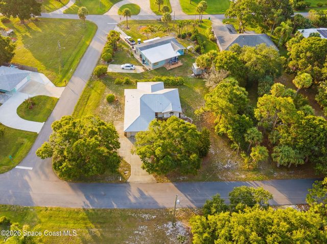 9931 Oak Street, Sebastian, FL 32976