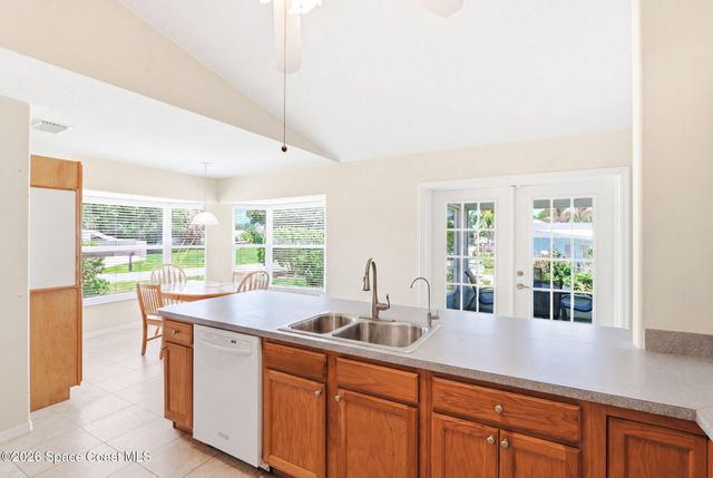 9931 Oak Street, Sebastian, FL 32976