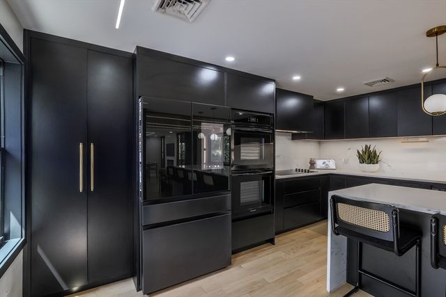 17 Institute Rd, Grafton, MA 01536
