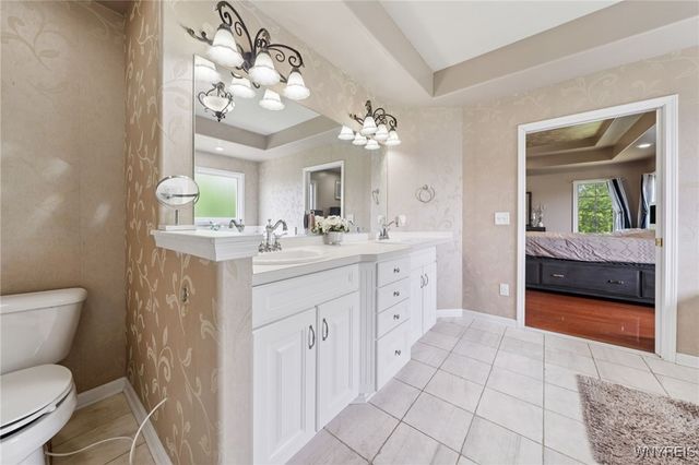 5703 Fairmeadow Court, Clarence, NY 14032