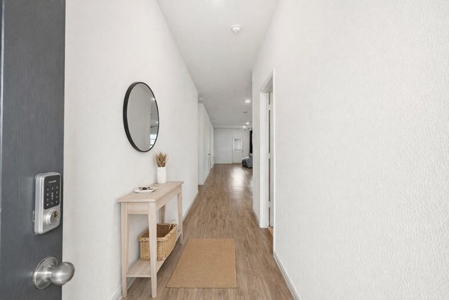 8218 Wave Arbor Drive, Cypress, TX 77433