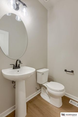 11209 N 173 Avenue, Bennington, NE 68007