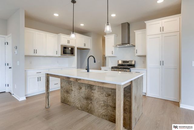 11209 N 173 Avenue, Bennington, NE 68007