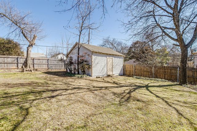 2641 Forest Park Boulevard, Fort Worth, TX 76110