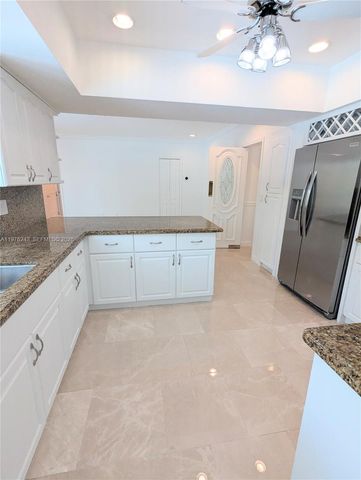 5920 Maynada St 5920, Coral Gables, FL 33146