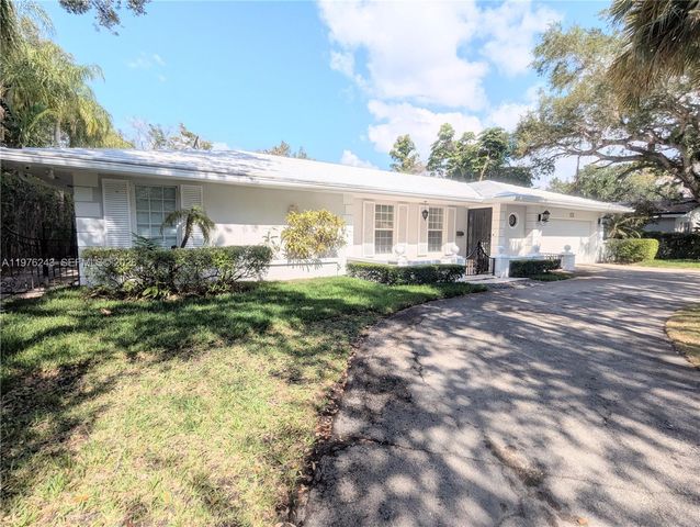 5920 Maynada St 5920, Coral Gables, FL 33146