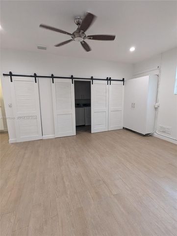 5920 Maynada St 5920, Coral Gables, FL 33146