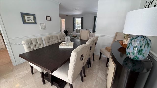 5920 Maynada St 5920, Coral Gables, FL 33146