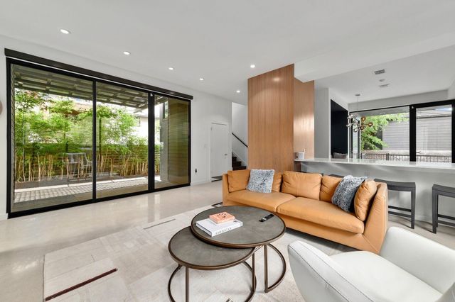 1208 Hillside Ave, Austin, TX 78704