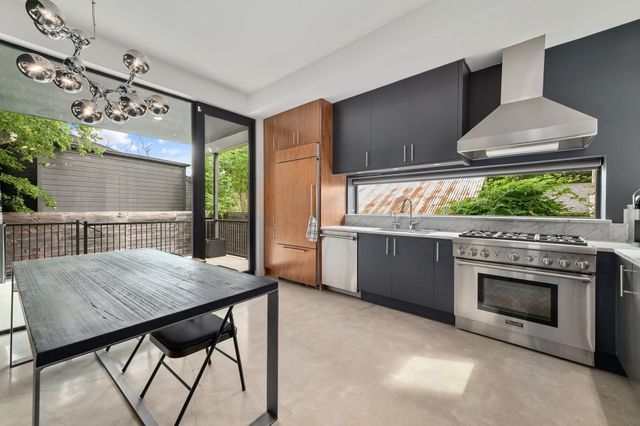 1208 Hillside Ave, Austin, TX 78704