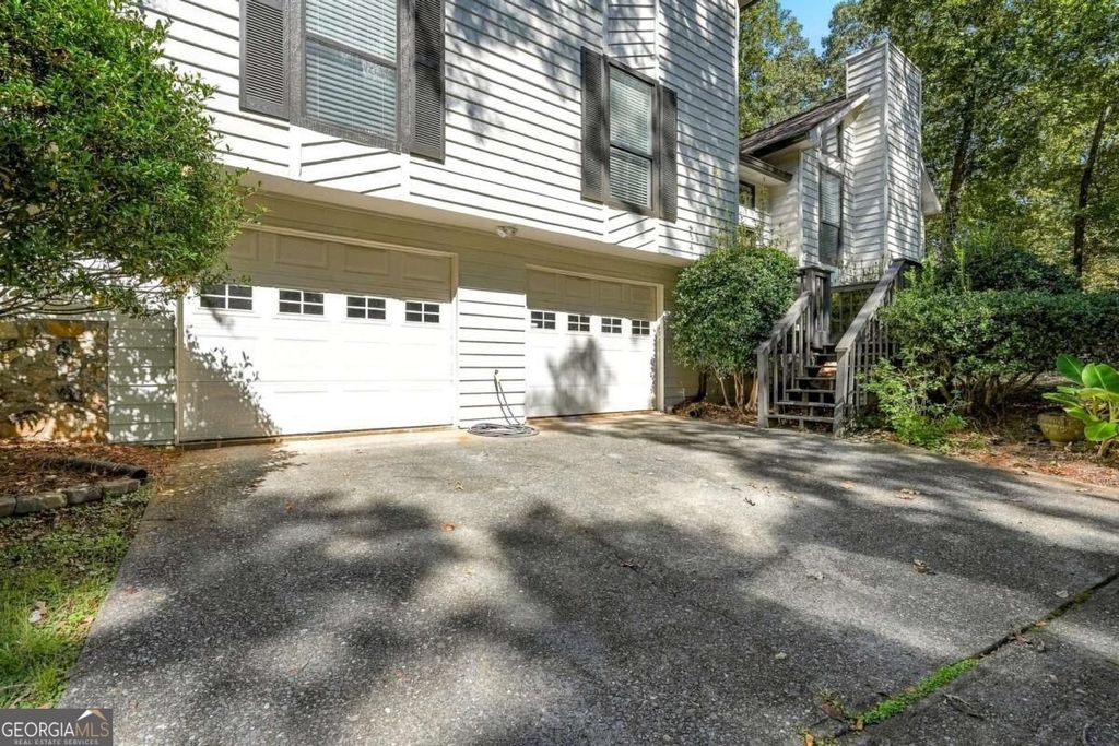8555 Colony Club Drive, Alpharetta, GA 30022 — photo 4