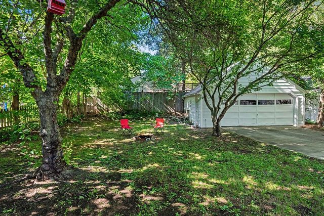 614 Fairview Avenue, Kalamazoo, MI 49008