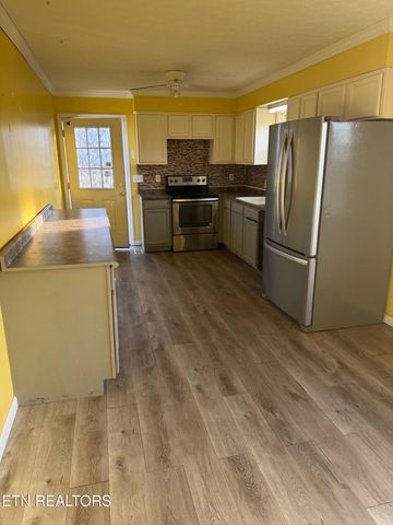 156 Higdon Lane, Lafollette, TN 37766