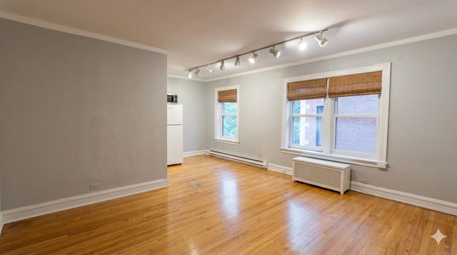 2330 N Lincoln Park W Avenue 4C, Chicago, IL 60614