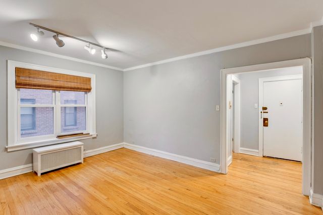 2330 N Lincoln Park W Avenue 4C, Chicago, IL 60614