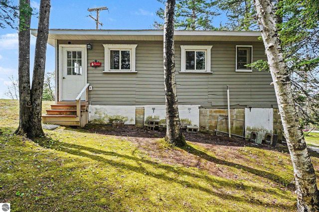 408 Sage Lake Road, Hale, MI 48739