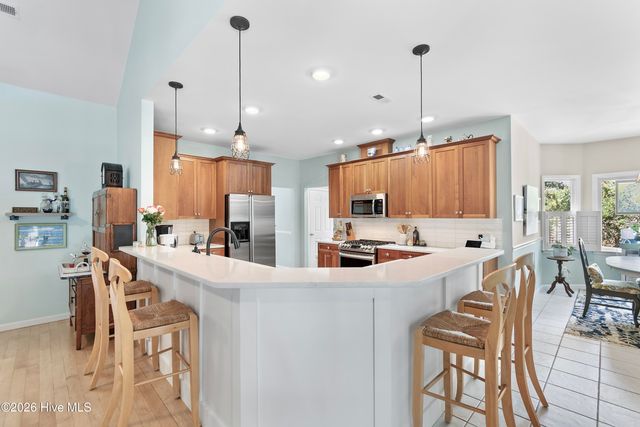 1016 Captain Adkins Drive SE, Southport, NC 28461
