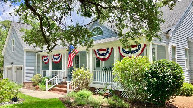 1016 Captain Adkins Drive SE, Southport, NC 28461