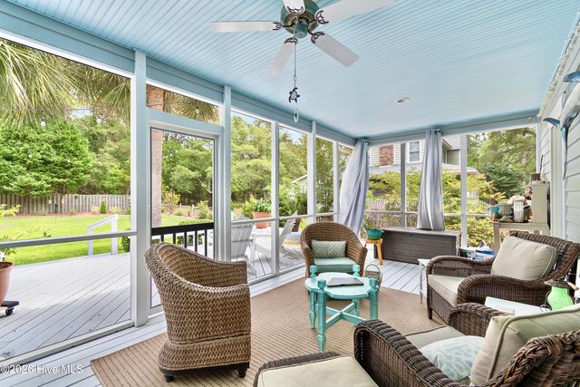 1016 Captain Adkins Drive SE, Southport, NC 28461