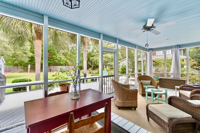 1016 Captain Adkins Drive SE, Southport, NC 28461
