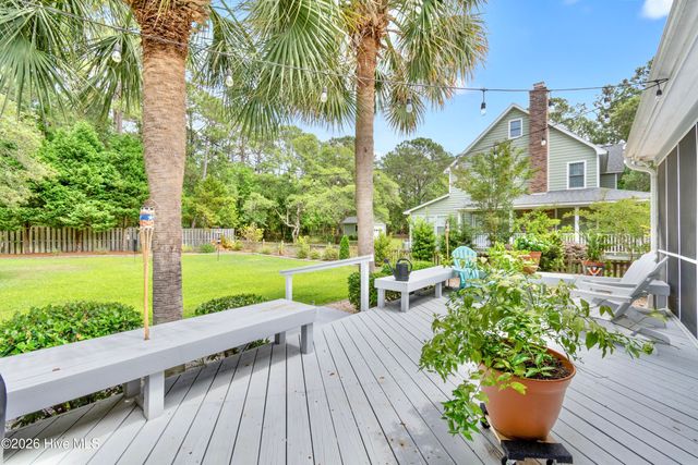 1016 Captain Adkins Drive SE, Southport, NC 28461