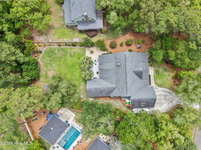 1016 Captain Adkins Drive SE, Southport, NC 28461
