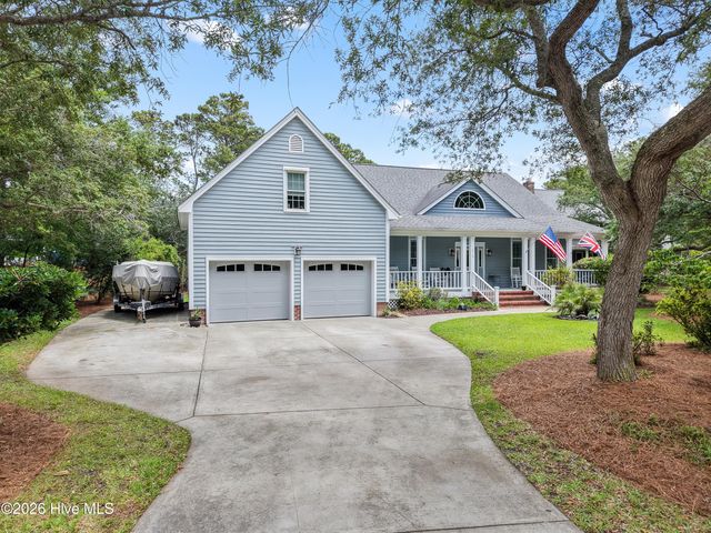 1016 Captain Adkins Drive SE, Southport, NC 28461