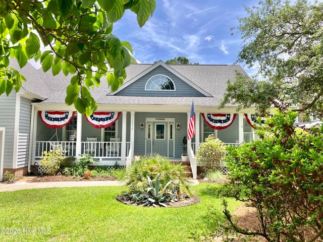 1016 Captain Adkins Drive SE, Southport, NC 28461