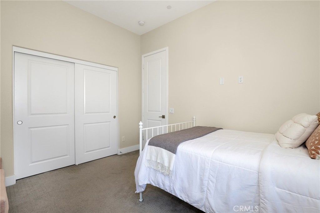 Image 12 of property listing at 27512 Golden Currant Place, Valencia, CA 91381