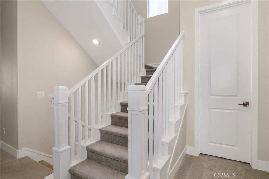 Image 27 of property listing at 27512 Golden Currant Place, Valencia, CA 91381