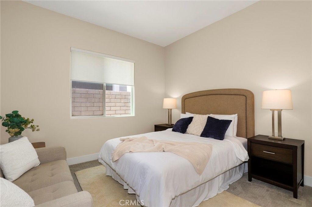 Image 8 of property listing at 27512 Golden Currant Place, Valencia, CA 91381