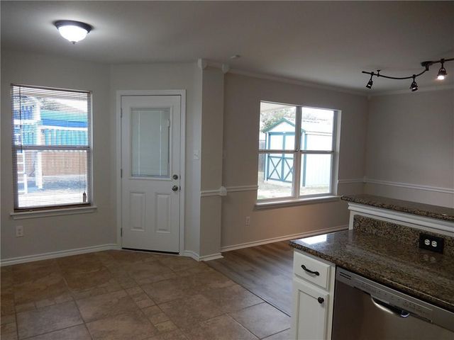 116 Rinehardt ST, Hutto, TX 78634