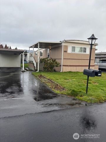 1137 Spruce Drive, Enumclaw, WA 98022