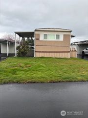 1137 Spruce Drive, Enumclaw, WA 98022