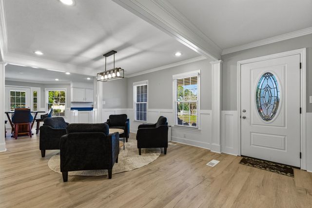 7715 Woodland Dr., Myrtle Beach, SC 29572