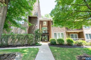 7 Tulip Crescent 2D, Little Falls, NJ 07424