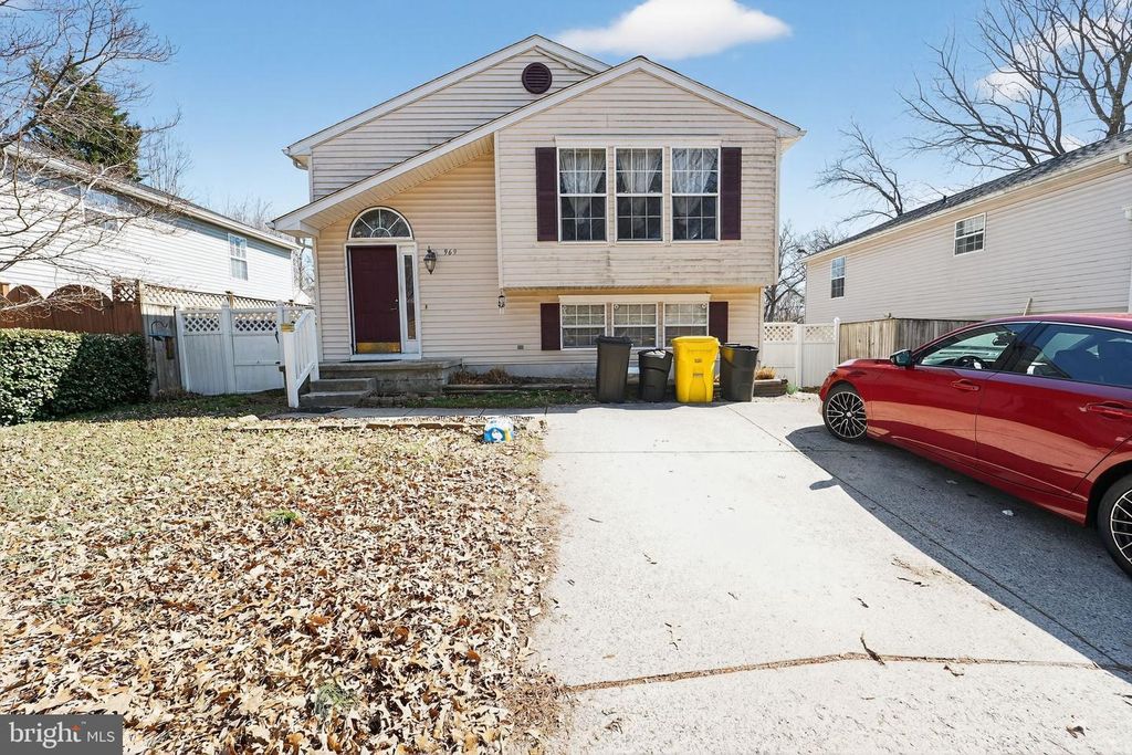 969 10TH ST, Pasadena, MD 21122