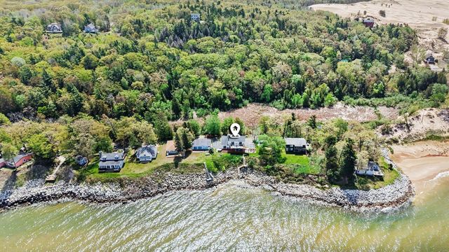3053 N Lakeshore Drive, Mears, MI 49436