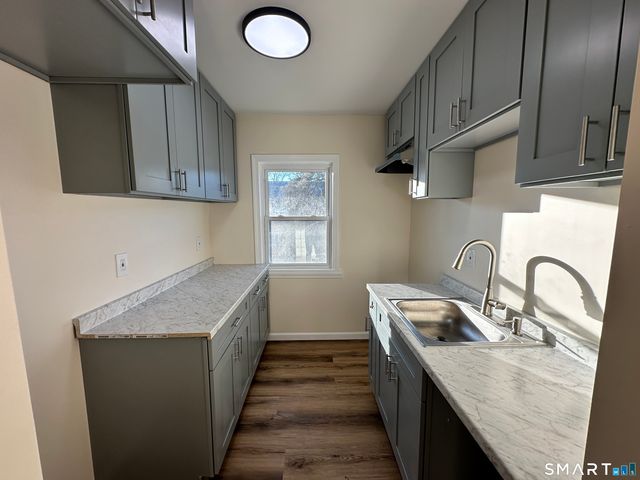 509 Burnside Avenue APT C14, East Hartford, CT 06108