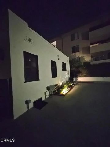 520 S Los Robles Avenue 4, Pasadena, CA 91101