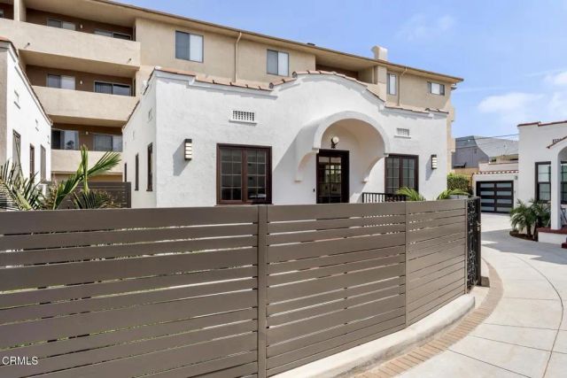 520 S Los Robles Avenue 4, Pasadena, CA 91101