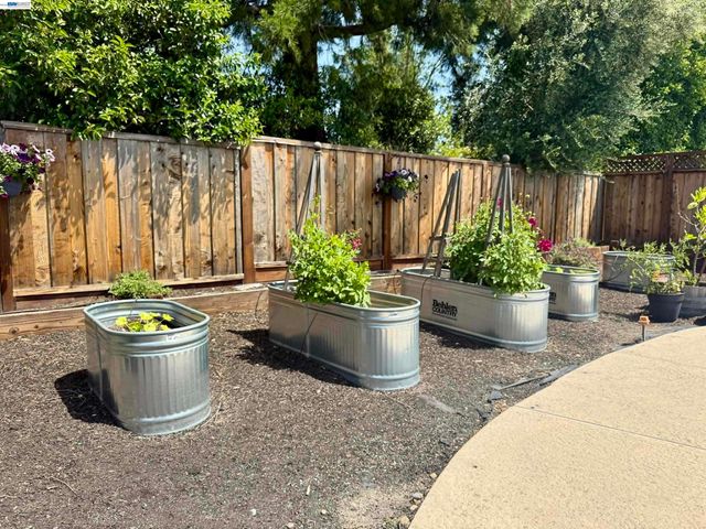 131 BROOKSIDE PL, Danville, CA 94526