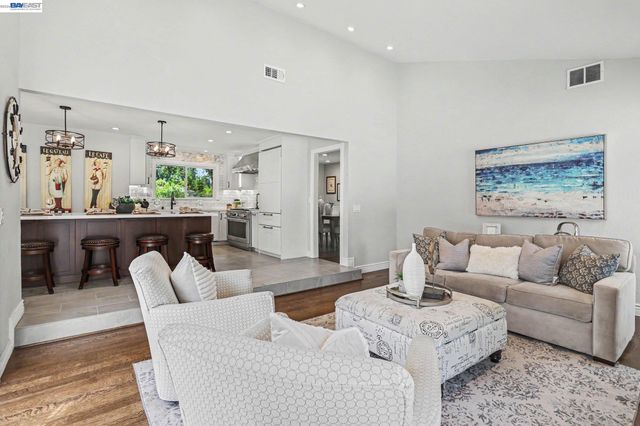 131 BROOKSIDE PL, Danville, CA 94526